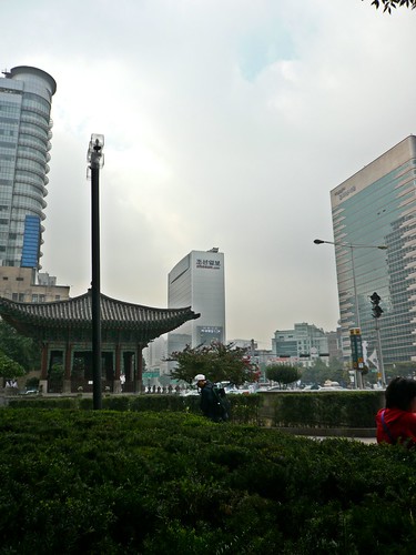 Morning of Kwanghwa-Mun